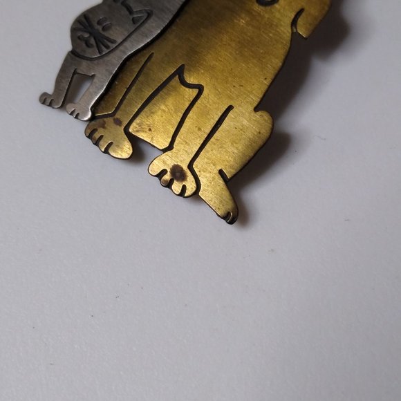 Vintage Thin Metal Dog And Cat Brooch - Picture 4 of 12